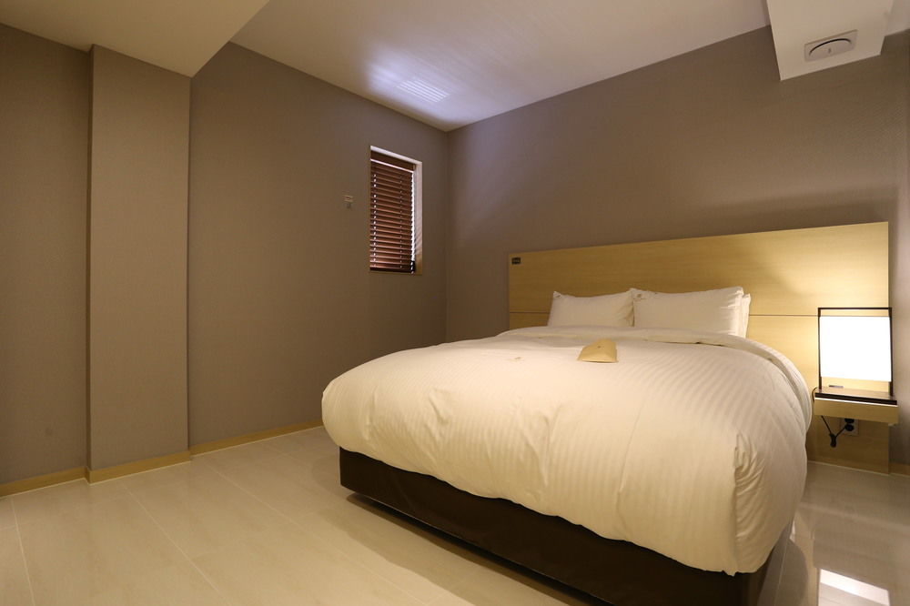 Suwon Top Cloud Hotel Esterno foto