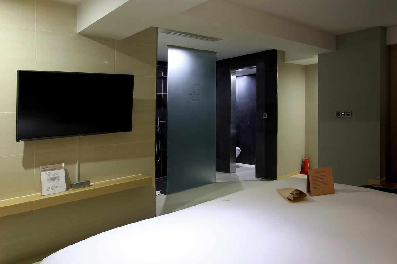 Suwon Top Cloud Hotel Esterno foto