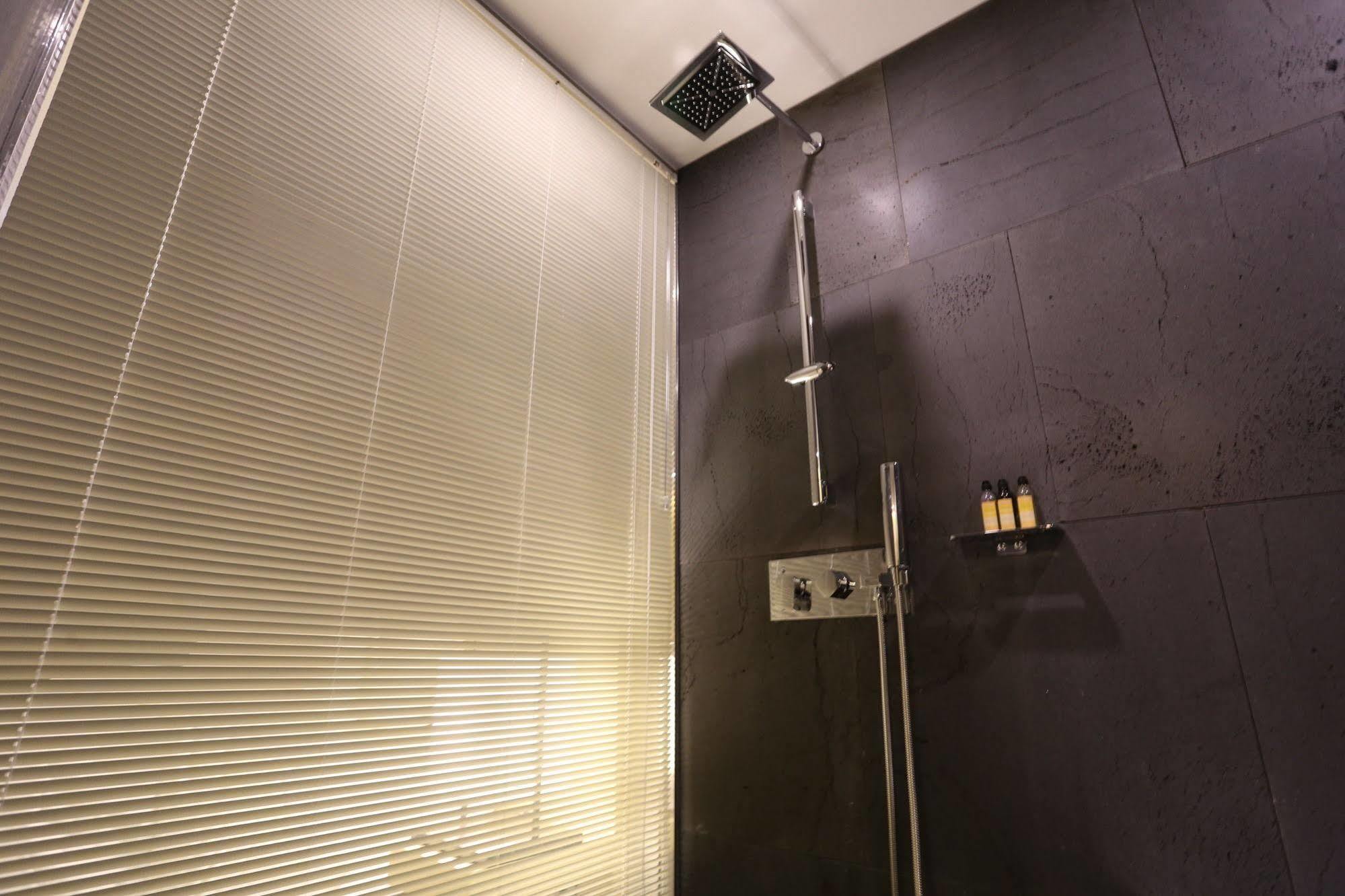 Suwon Top Cloud Hotel Esterno foto
