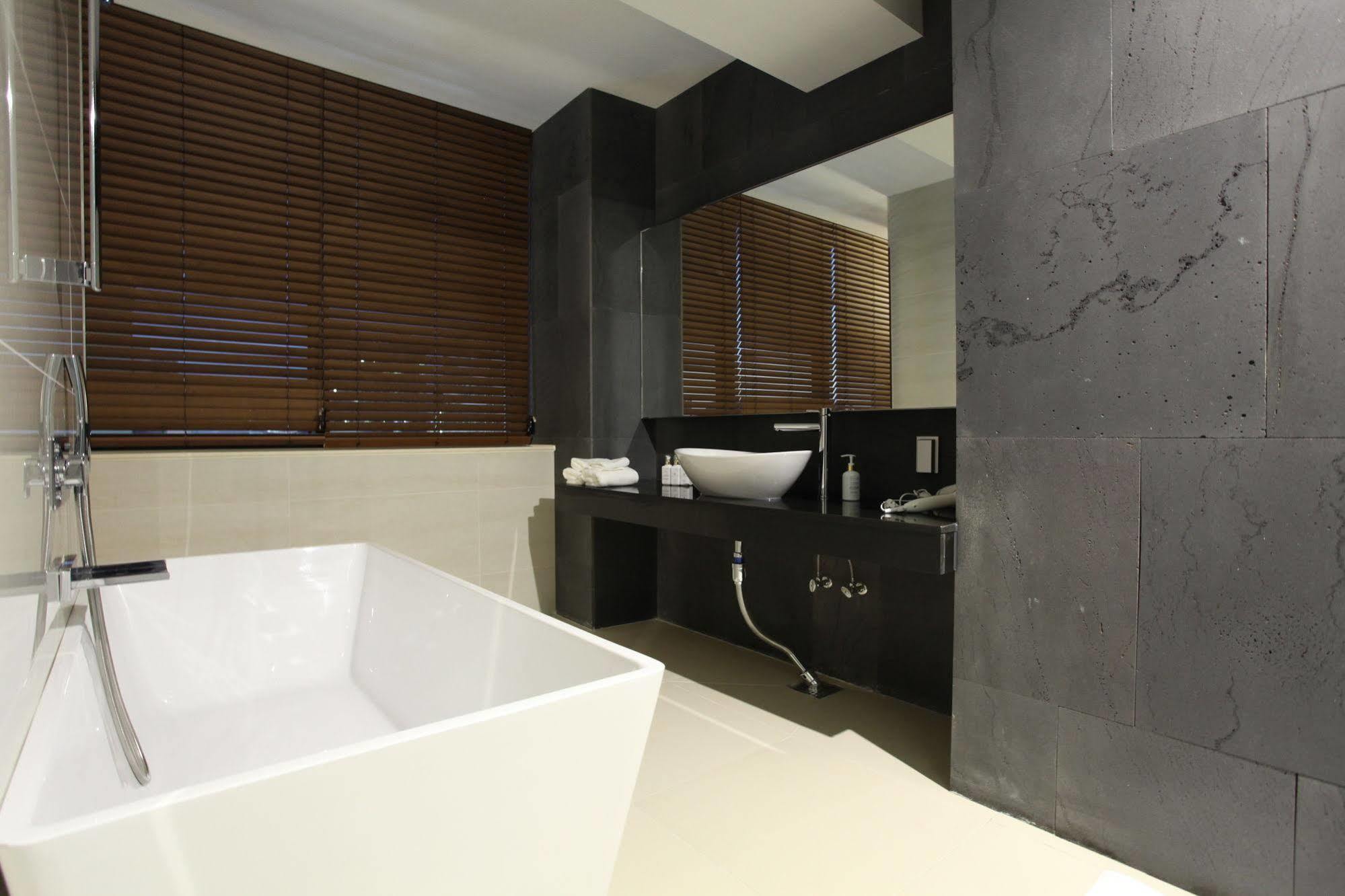 Suwon Top Cloud Hotel Esterno foto